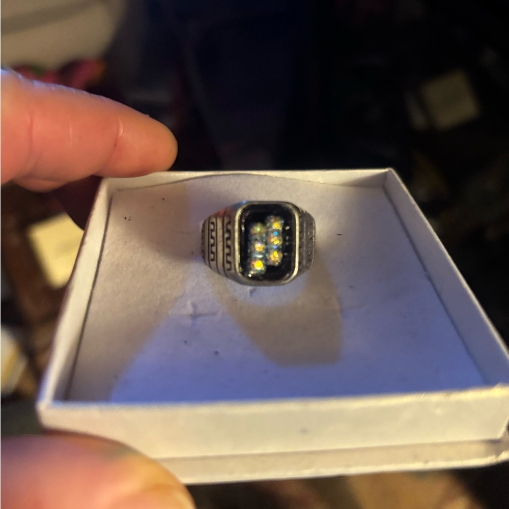 Silver and Blue Jewelry Ring with Classic Design renaweber3@gmail.com